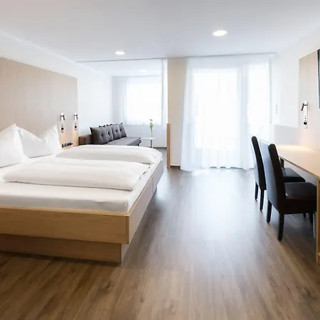 Novapark Flugzeughotel Szálloda