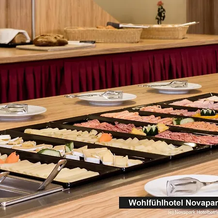 Novapark Flugzeughotel 3*