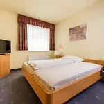 Novapark Flugzeughotel 酒店