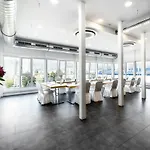 Novapark Flugzeughotel Graz