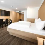 Novapark Flugzeughotel 3* 格拉茨