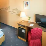 Novapark Flugzeughotel 酒店 3*