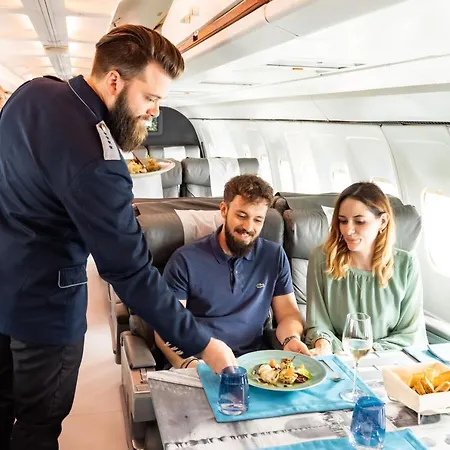 Szálloda Novapark Flugzeughotel Graz