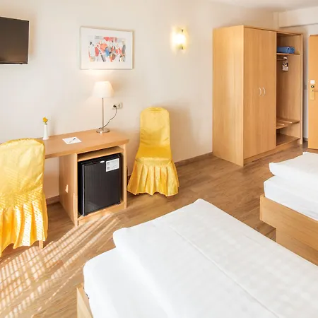 Novapark Flugzeughotel Szálloda