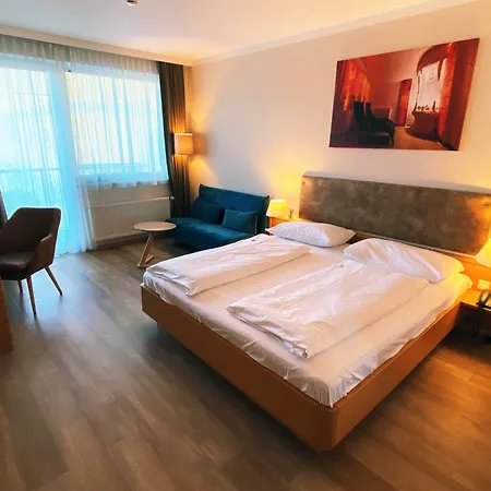 Novapark Flugzeughotel Otel Graz