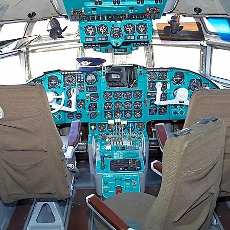 Novapark Flugzeughotel Szálloda 3*