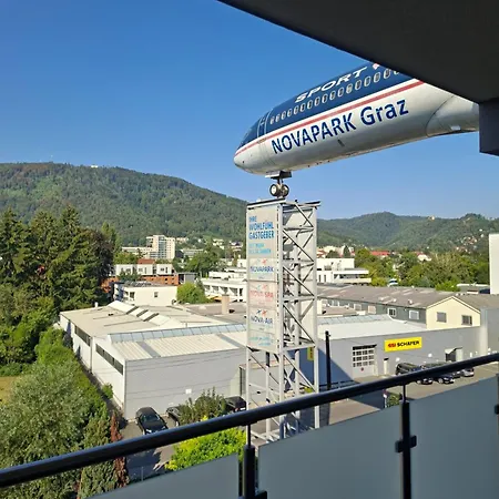 Szálloda Novapark Flugzeughotel Graz