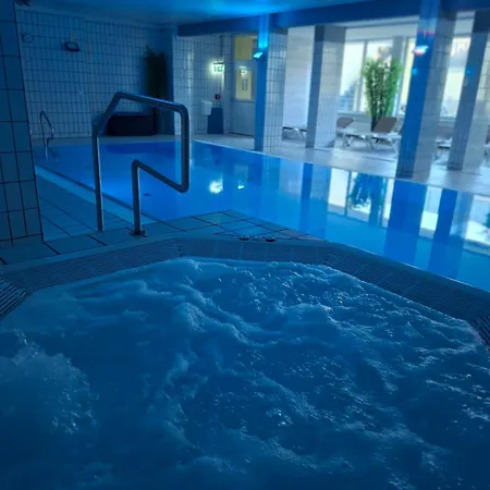 Szálloda Novapark Flugzeughotel 3*