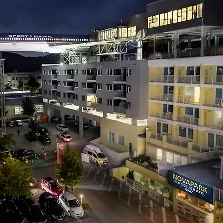 Novapark Flugzeughotel Szálloda Graz