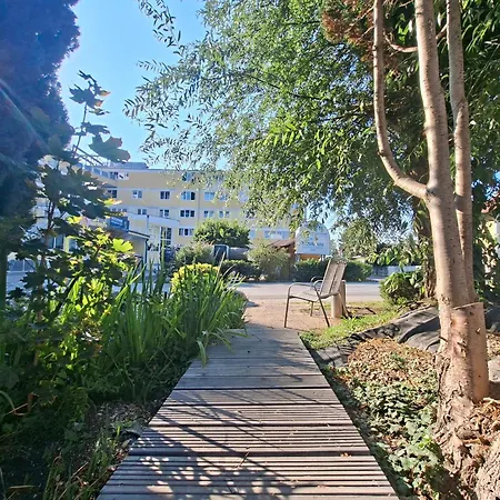 Szálloda Novapark Flugzeughotel 3*