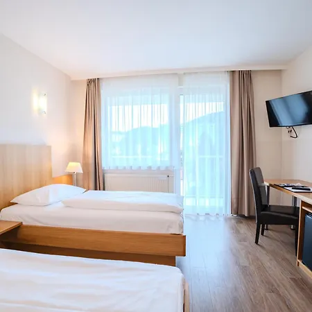 Novapark Flugzeughotel 格拉茨
