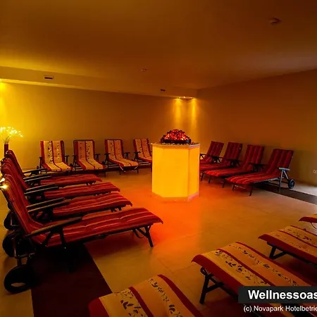 Otel Novapark Flugzeughotel Graz