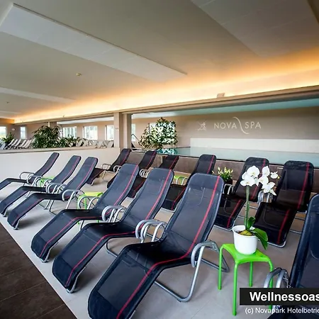 Szálloda Novapark Flugzeughotel