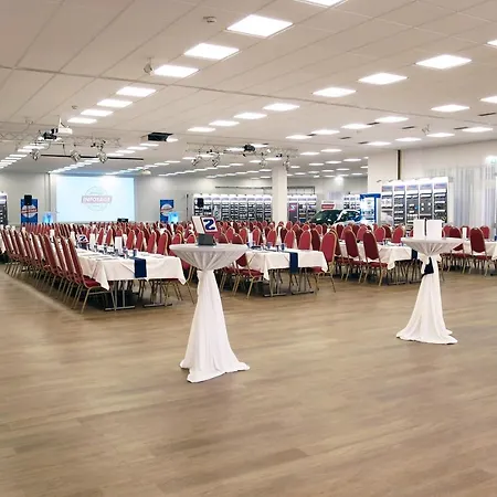 Szálloda Novapark Flugzeughotel