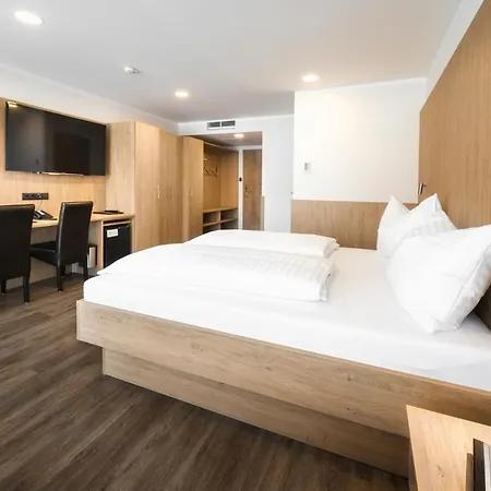 Novapark Flugzeughotel 3* Γκρατς