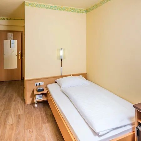 Novapark Flugzeughotel Hotel Graz
