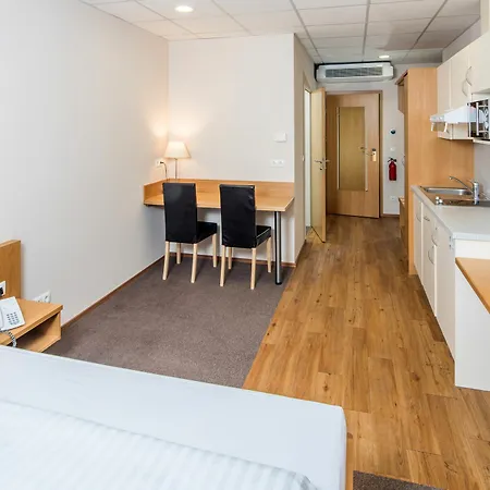Novapark Flugzeughotel Hotel Graz
