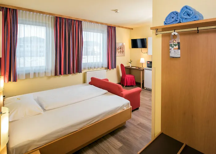 Novapark Flugzeughotel Graz