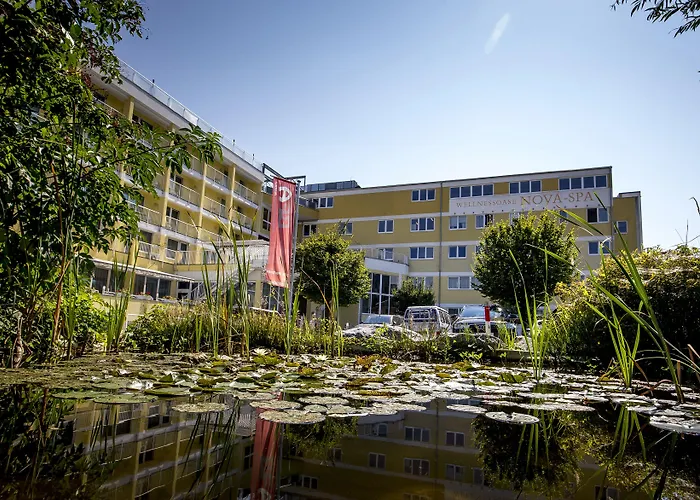 Novapark Flugzeughotel Hotel 3*