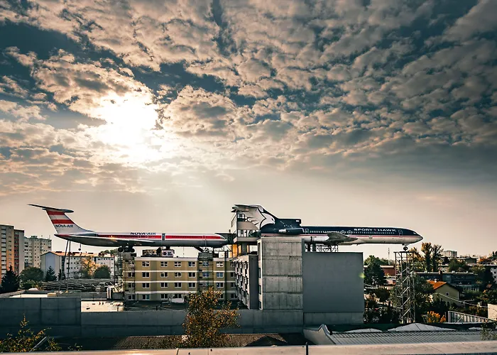 Novapark Flugzeughotel 3* 格拉茨